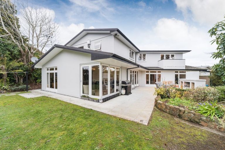 Photo of property in 8 Goodwyn Crescent, Hokowhitu, Palmerston North, 4410