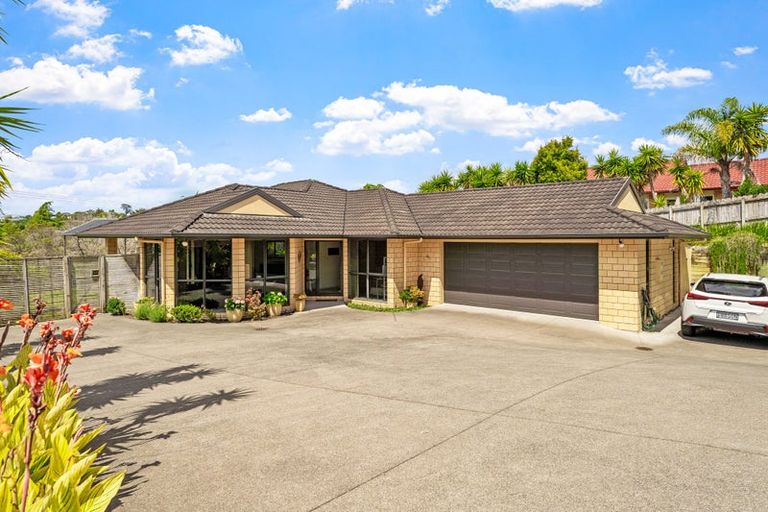 Photo of property in 40 Rivervale Grove, Stanmore Bay, Whangaparaoa, 0932