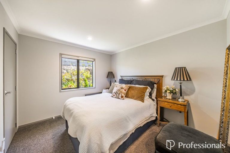Photo of property in 35 Percy Kinsman Crescent, Riverstone Terraces, Upper Hutt, 5018