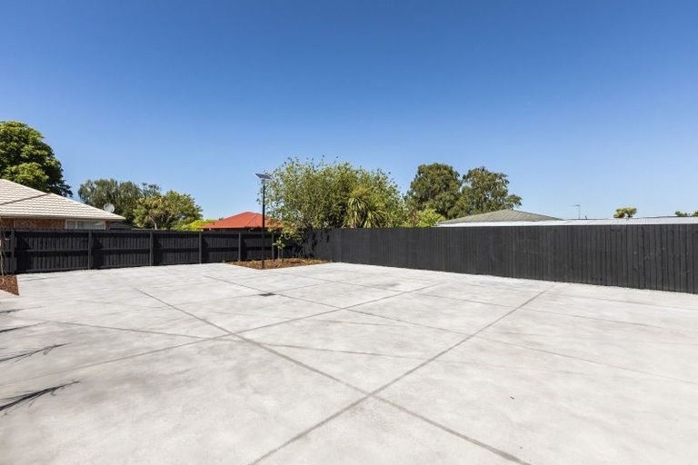 Photo of property in 2/46 Division Street, Riccarton, Christchurch, 8041