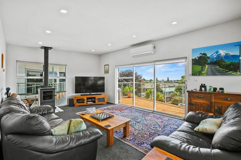 Photo of property in 67a Fulford Street, New Plymouth, 4310
