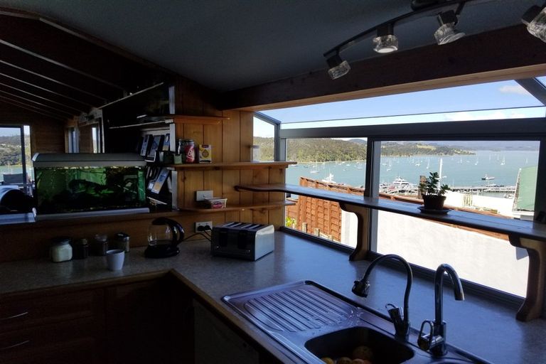 Photo of property in 18 Sir George Back Street, Opua, 0200