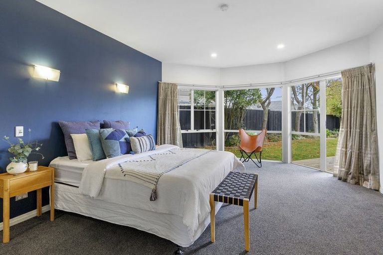 Photo of property in 22 Millcroft Place, Parklands, Christchurch, 8083