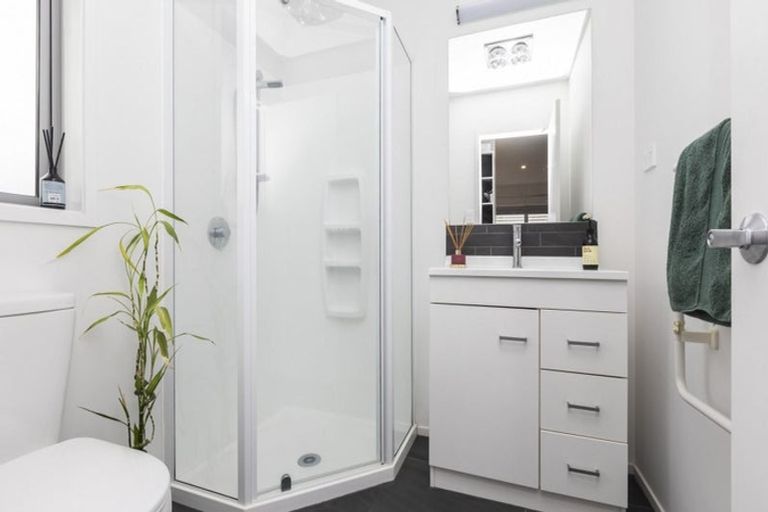 Photo of property in 18 Makawe Roa Street, Marshland, Christchurch, 8083