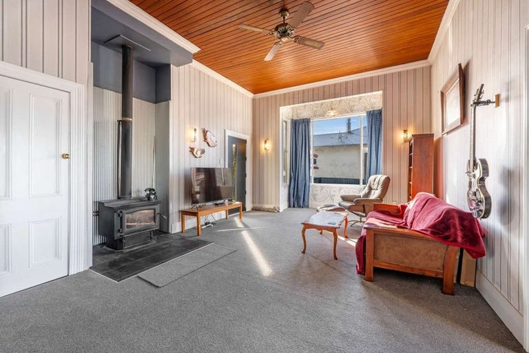 Photo of property in 16 Joseph Street, Gore, 9710