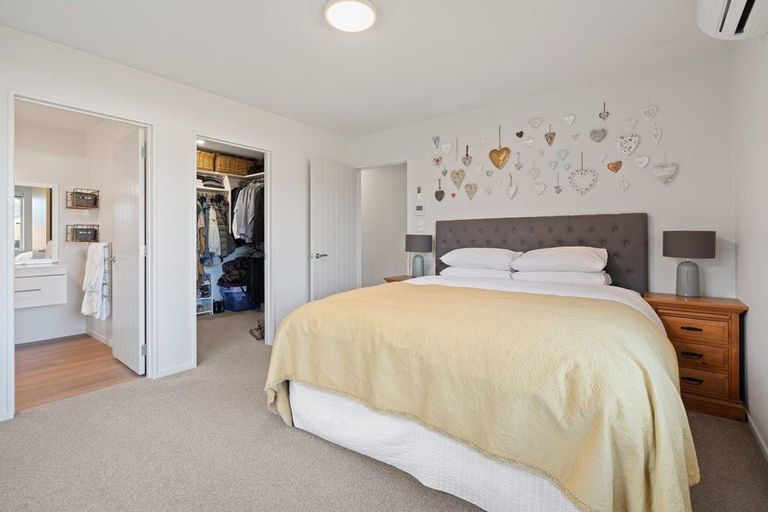 Photo of property in 11 Taggart Place, Sockburn, Christchurch, 8042
