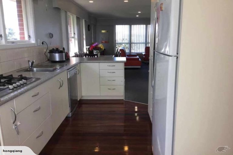 Photo of property in 6 Sexton Place, Manurewa East, Auckland, 2102