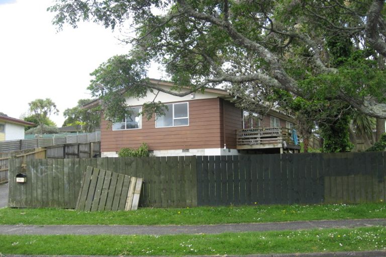 Photo of property in 20 Frobisher Way, Clendon Park, Auckland, 2103