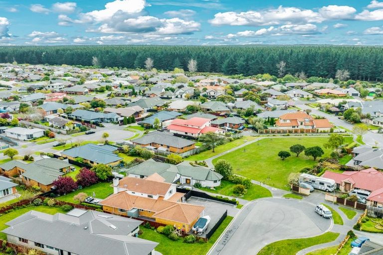 Photo of property in 17 Wisteria Place, Parklands, Christchurch, 8083