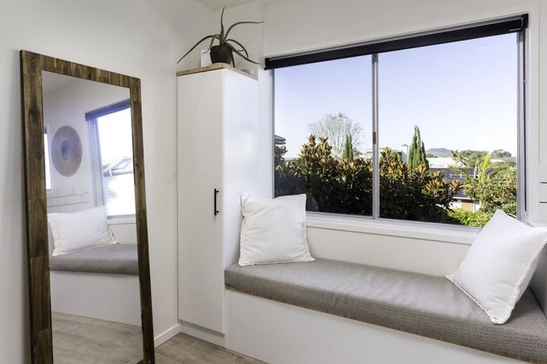 Photo of property in 1/72l Kitchener Road, Milford, Auckland, 0620