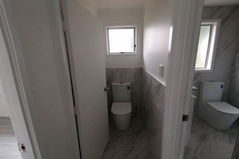 Photo of property in 2/7 Ririno Place, Manurewa, Auckland, 2102