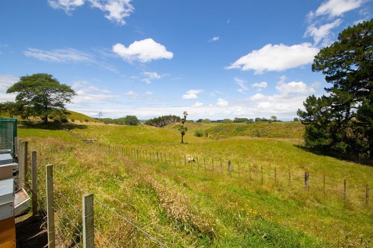 Photo of property in 137 Knorp Street, Halcombe, Feilding, 4779