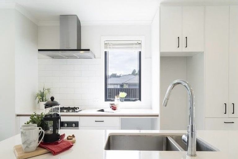 Photo of property in 68 Mawai Hakona Drive, Wallaceville, Upper Hutt, 5018