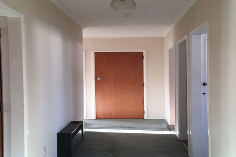 Photo of property in 122 Kings Crescent, Hutt Central, Lower Hutt, 5010