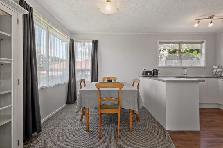 Photo of property in 4 Leaming Place, Clarks Beach, 2122