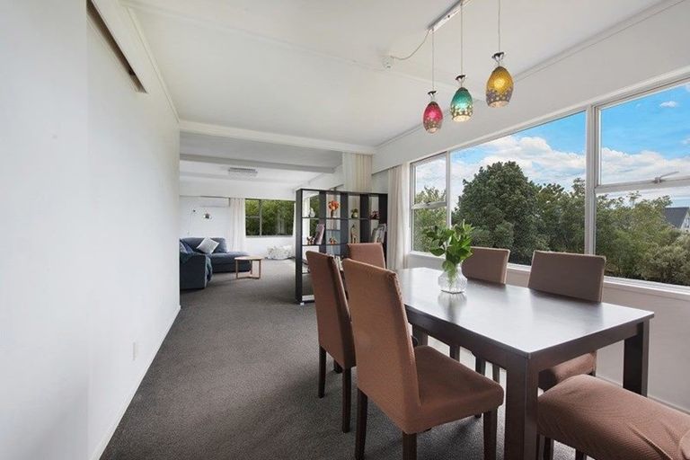 Photo of property in 4 Alton Terrace, Pakuranga Heights, Auckland, 2010