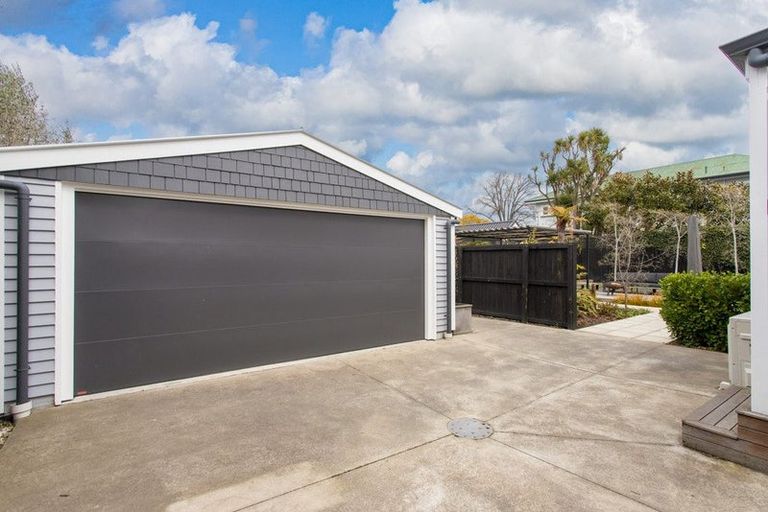 Photo of property in 6 Hawkesbury Avenue, St Albans, Christchurch, 8014