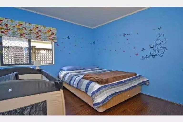 Photo of property in 10 Lockington Avenue, Henderson, Auckland, 0612