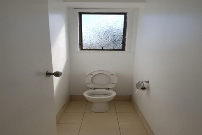 Photo of property in 49 Dissmeyer Drive, Clover Park, Auckland, 2019