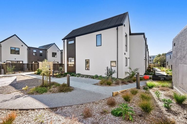 Photo of property in 130 Cambridge Terrace, Fairfield, Lower Hutt, 5011