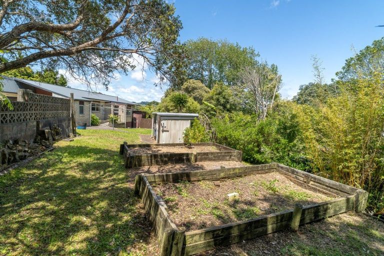 Photo of property in 11 Karioi Crescent, Raglan, 3225