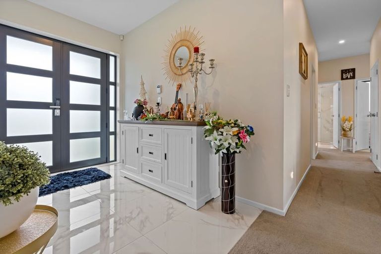 Photo of property in 5 Te Aramanu Crescent, Papakura, 2110