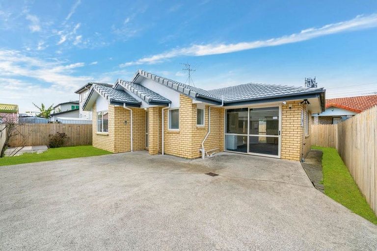 Photo of property in 1/36a Kenderdine Road, Papatoetoe, Auckland, 2025