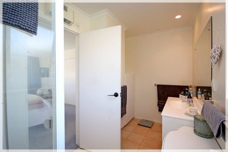 Photo of property in 3 Ferry Street, Foxton Beach, Foxton, 4815