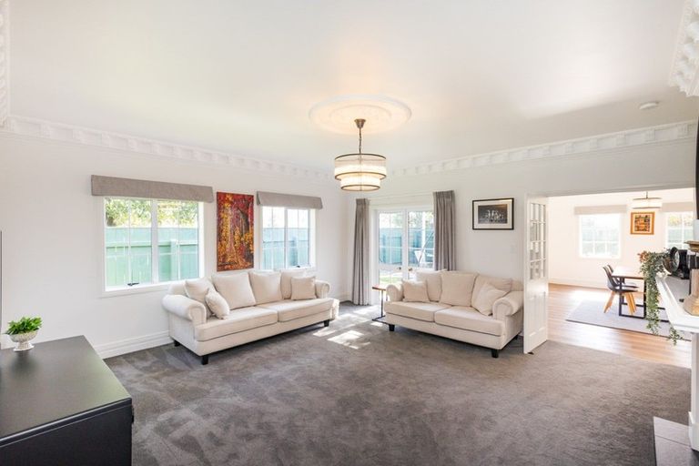 Photo of property in 6 Nicolas Lane, West End, Palmerston North, 4410