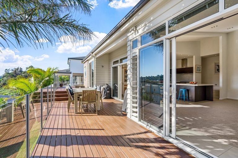 Photo of property in 15 Hawaiian Parade, Arkles Bay, Whangaparaoa, 0932