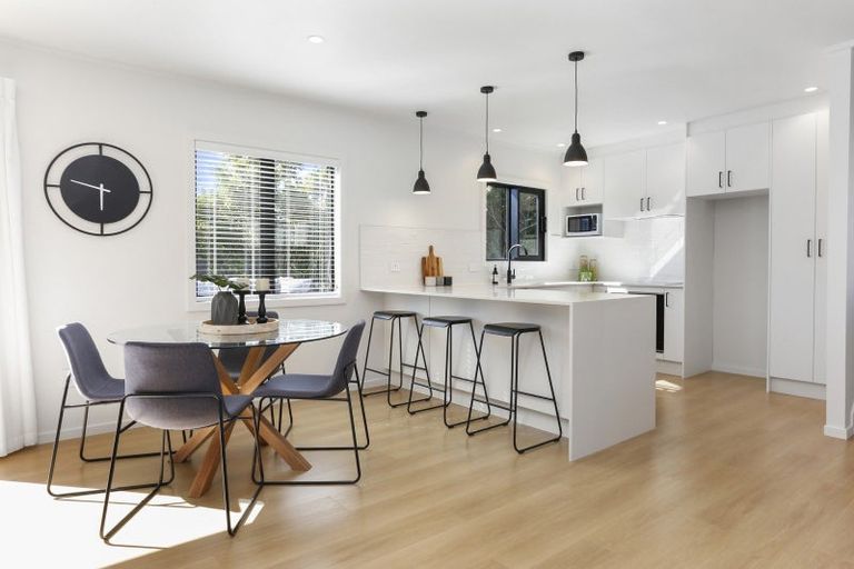 Photo of property in 13 Davita Place, Farm Cove, Auckland, 2012