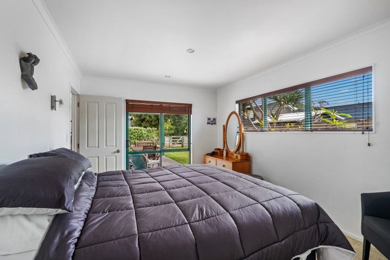 Photo of property in 4 Ringer Avenue, Matapouri, Whangarei, 0173
