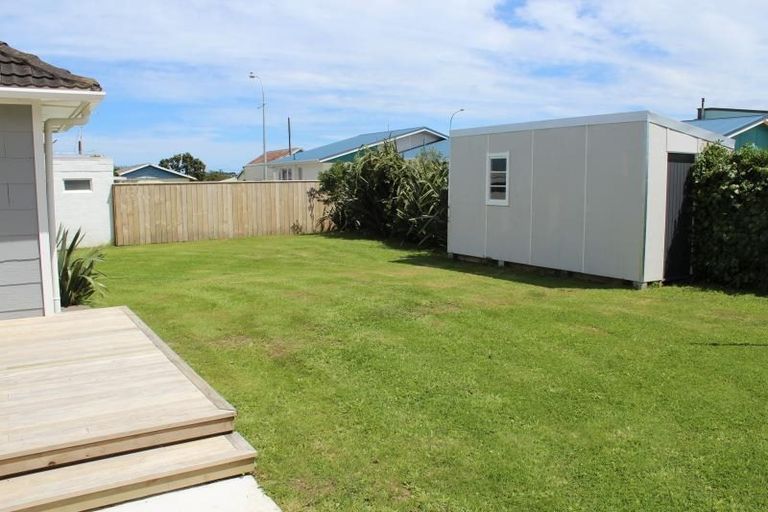 Photo of property in 30 Ihaia Road, Opunake, 4616