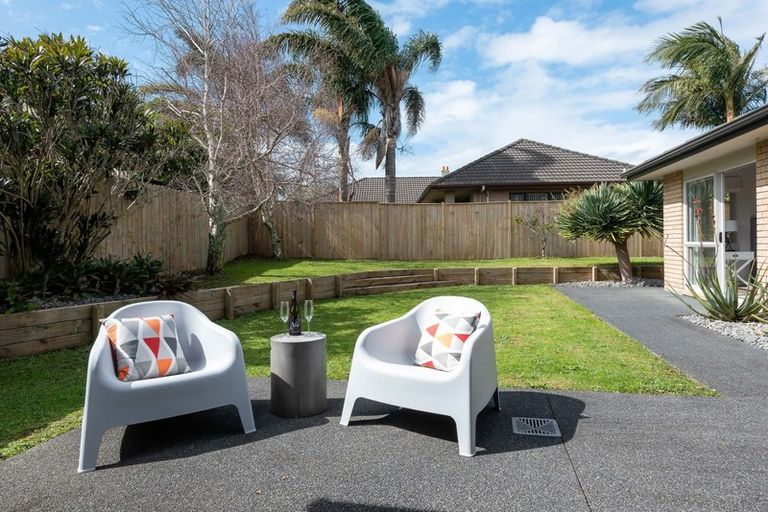 Photo of property in 18 Lissleton Drive, East Tamaki, Auckland, 2013