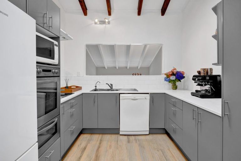 Photo of property in 101 Ridgewood Drive, Ridgewood, New Plymouth, 4371