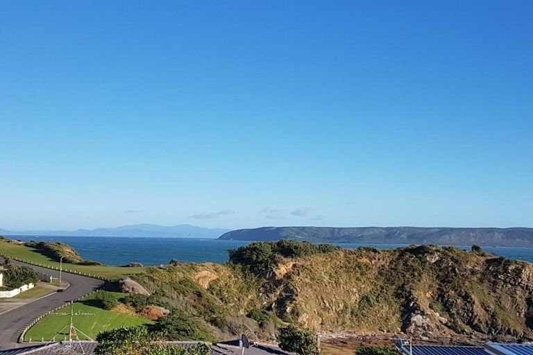 Photo of property in 25 Richard Street, Titahi Bay, Porirua, 5022