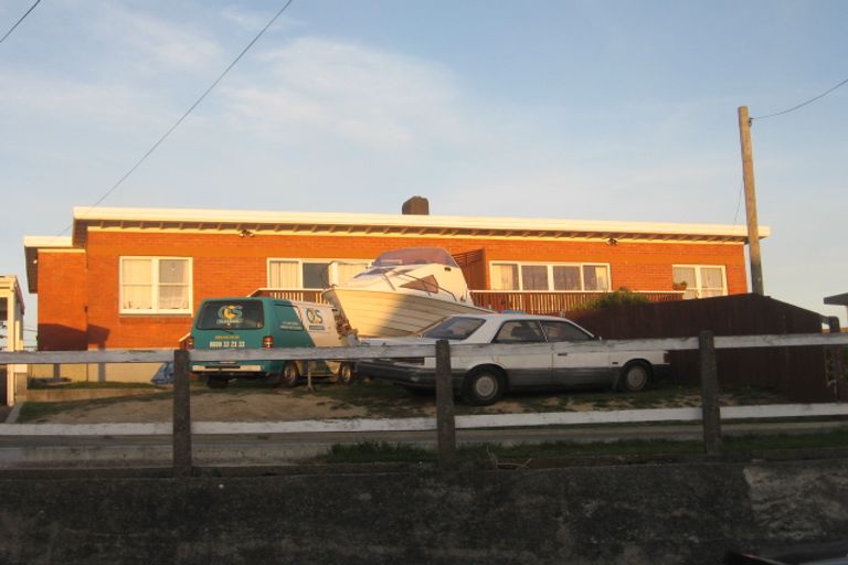 Photo of property in 15-15b Morere Street, Titahi Bay, Porirua, 5022