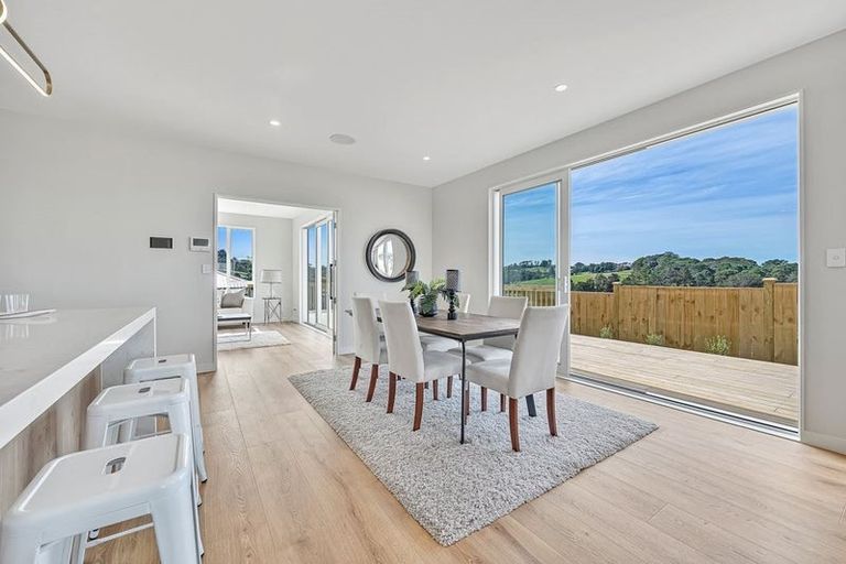 Photo of property in 10 Lumber Rise, Swanson, Auckland, 0614