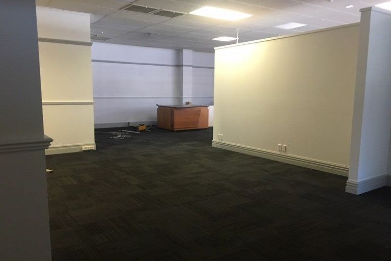 Photo of property in 392 George Street, Stokes Valley, Lower Hutt, 5019