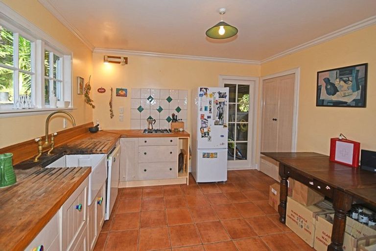 Photo of property in 92 Frost Road, Leigh, Warkworth, 0985