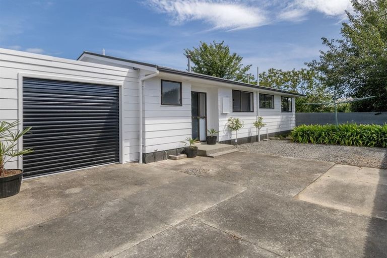 Photo of property in 15a Rimu Street, Levin, 5510