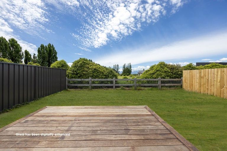 Photo of property in 30 Burbank Road, Wanaka, 9382
