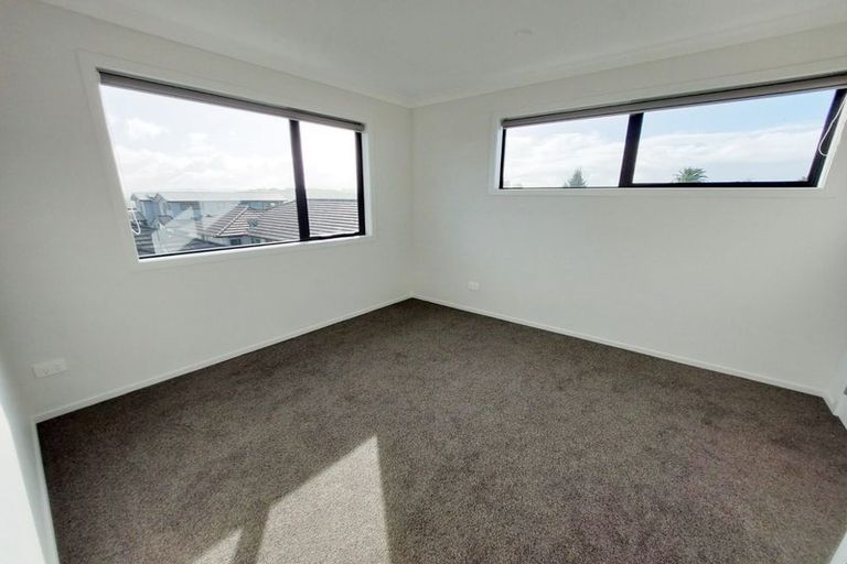 Photo of property in 2/2 Jennian Avenue, Rototuna North, Hamilton, 3281