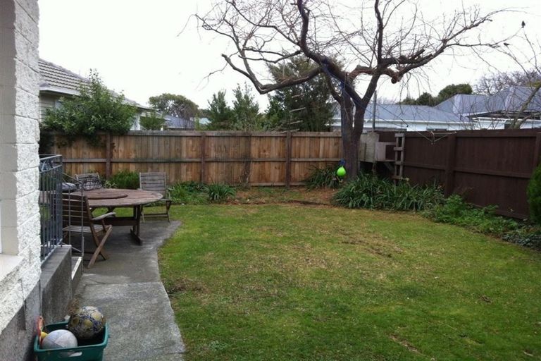 Photo of property in 10 Reeves Road, Opawa, Christchurch, 8023