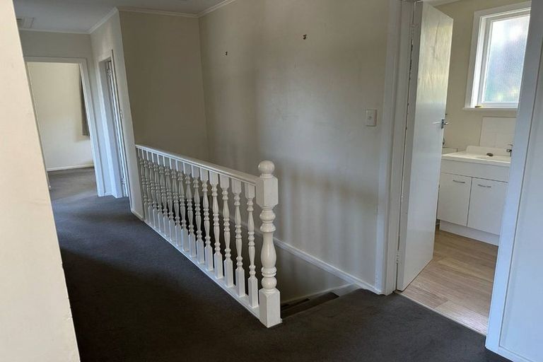 Photo of property in 24 Hollies Crescent, Johnsonville, Wellington, 6037