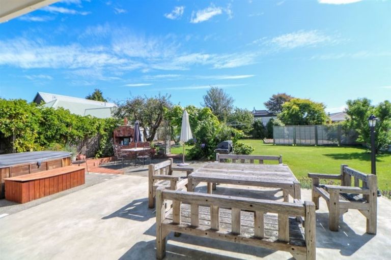 Photo of property in 16 Collingwood Street, Highfield, Timaru, 7910