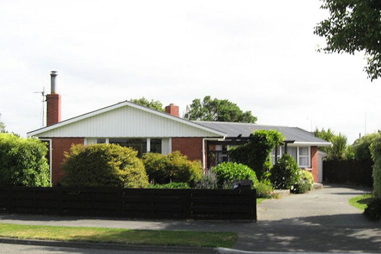 Photo of property in 21 Kent Lodge Avenue, Avonhead, Christchurch, 8042
