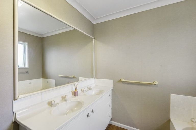 Photo of property in 18 Canaandale Drive, Flagstaff, Hamilton, 3210