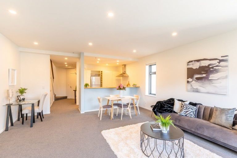 Photo of property in Terrace Garden Apartments, 14a/120 The Terrace, Wellington Central, Wellington, 6011