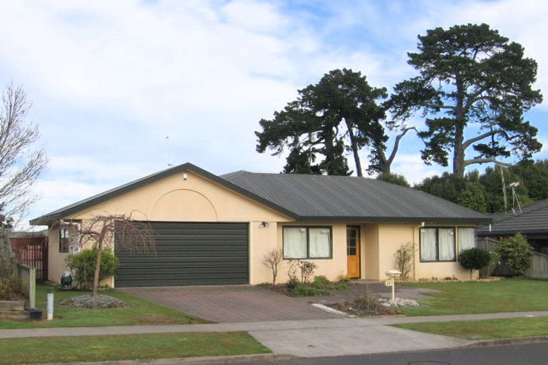 Photo of property in 33 Ayrshire Drive, Grandview Heights, Hamilton, 3200